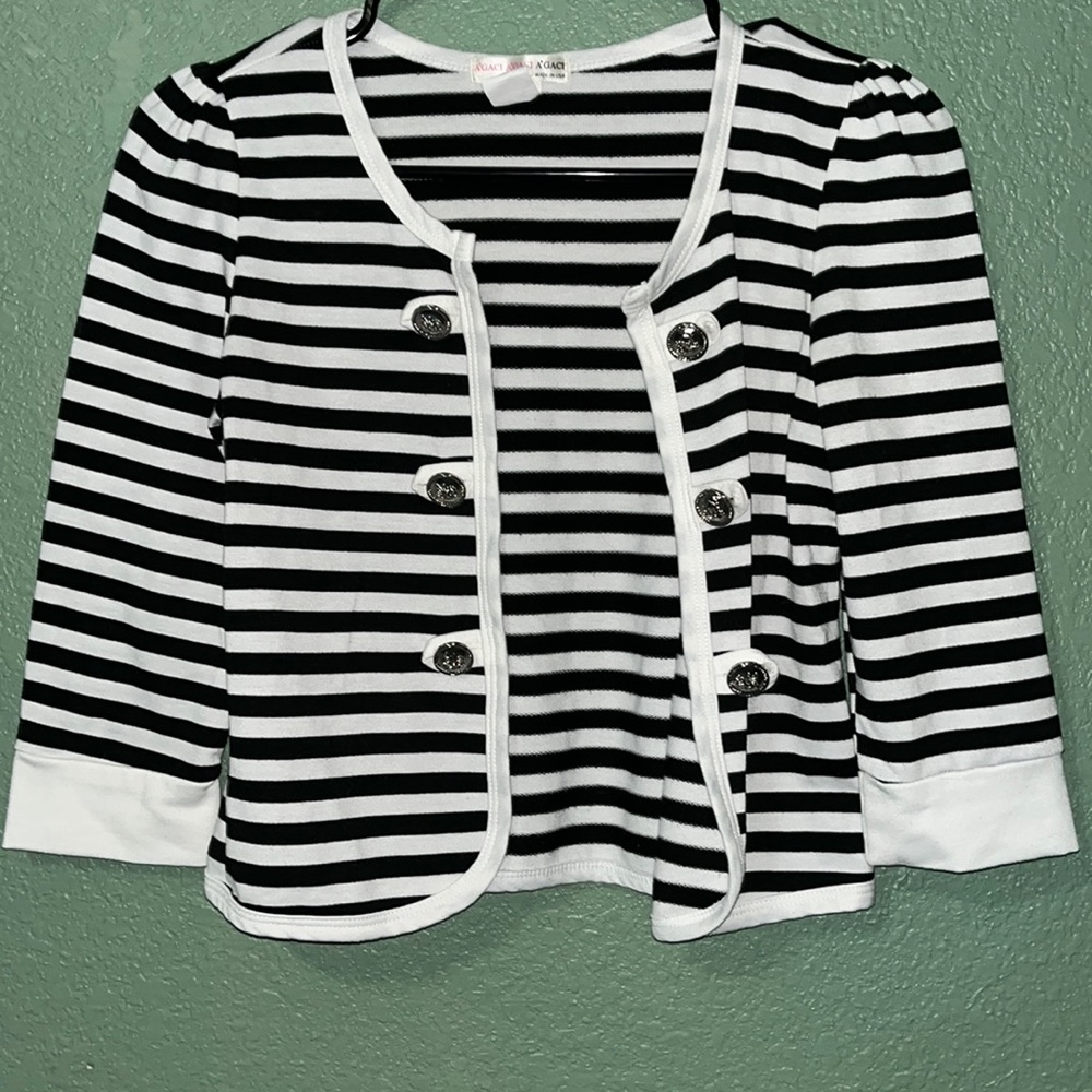 Old money aesthetic cardigan with silver colored buttons
